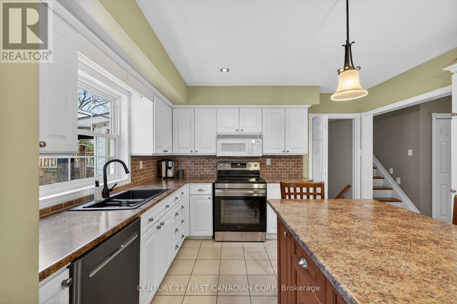 16 Gustin Avenue, London South, Ontario  N6P 1C2 - Photo 14 - X12990158