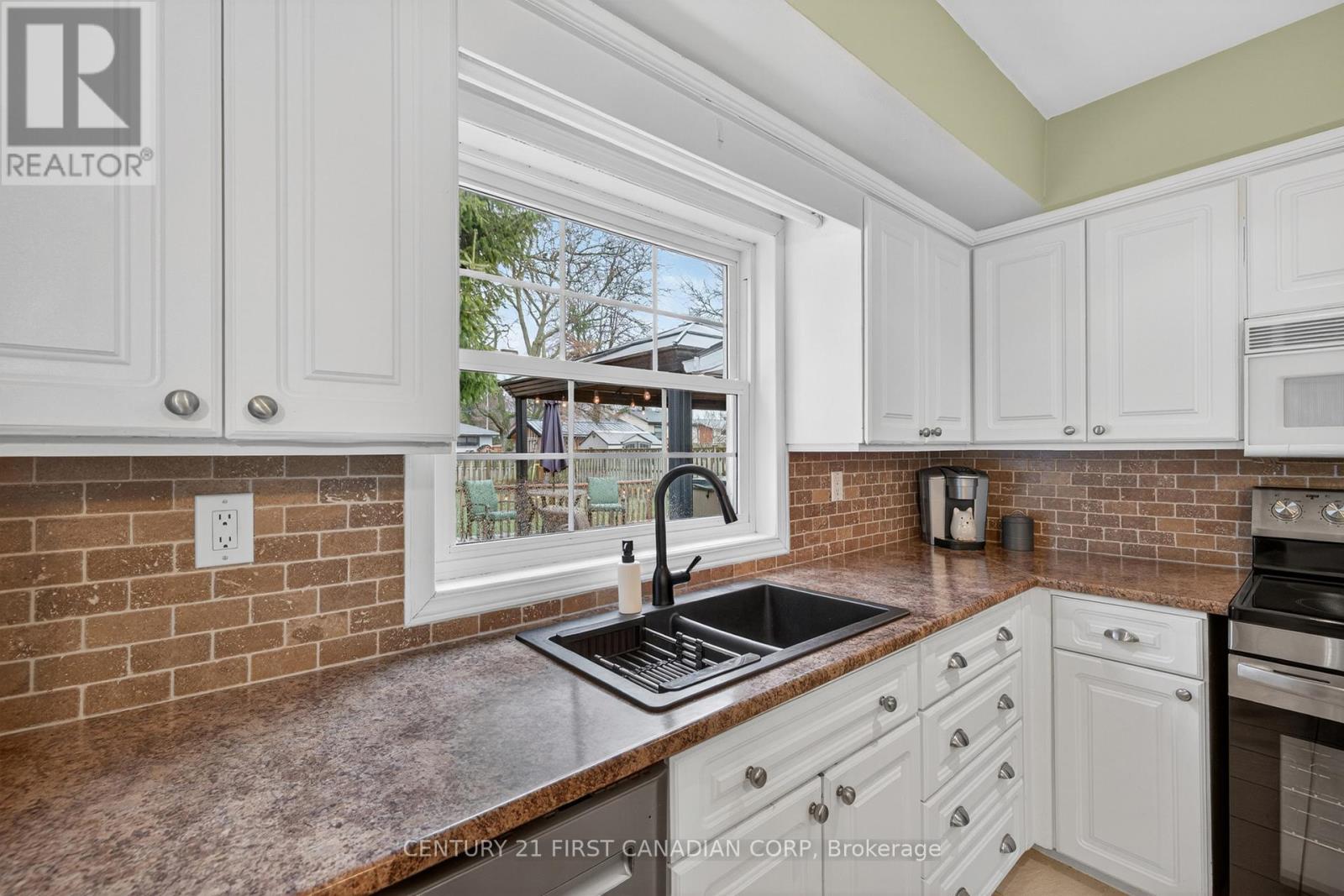 16 Gustin Avenue, London South, Ontario  N6P 1C2 - Photo 17 - X12990158