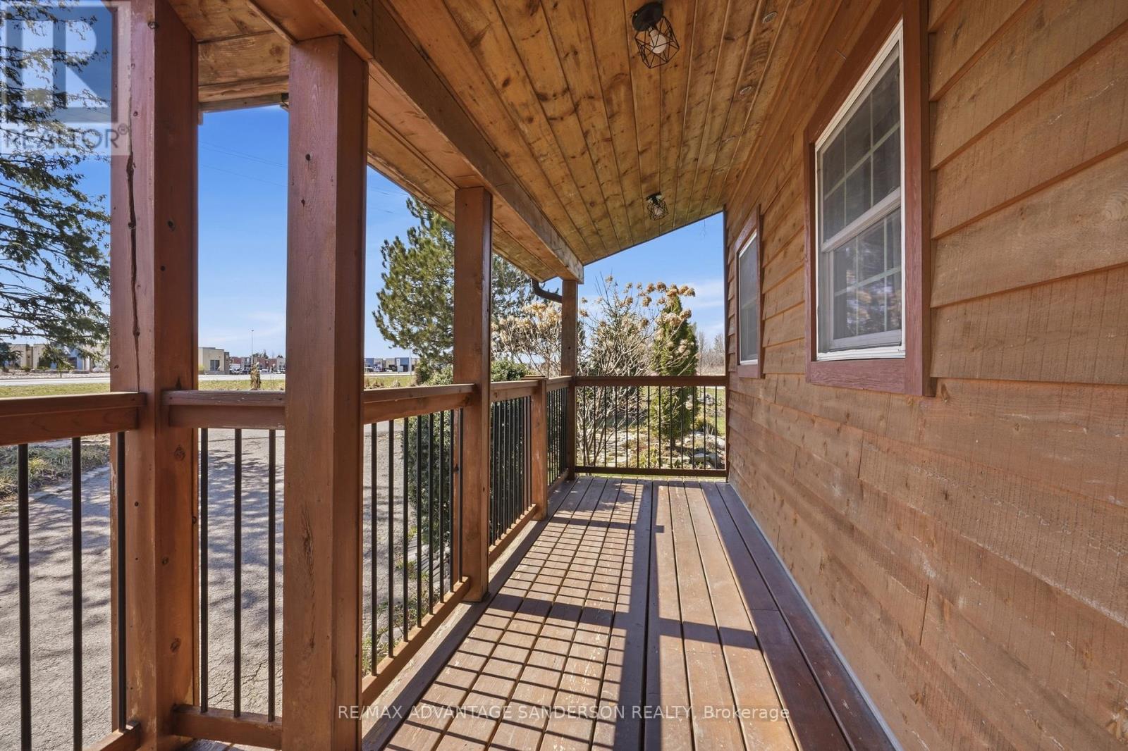 22476 Coldstream Road, Middlesex Centre, Ontario  N0L 1R0 - Photo 6 - X12990168