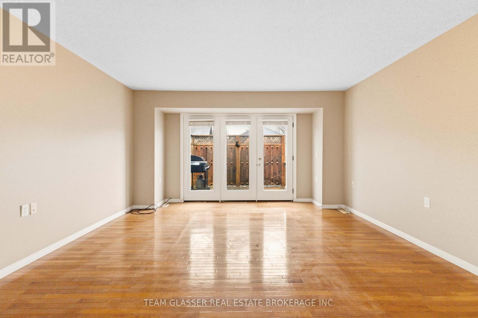 20 - 1555 Highbury Avenue N, London East, Ontario  N5Y 5R2 - Photo 25 - X12990318