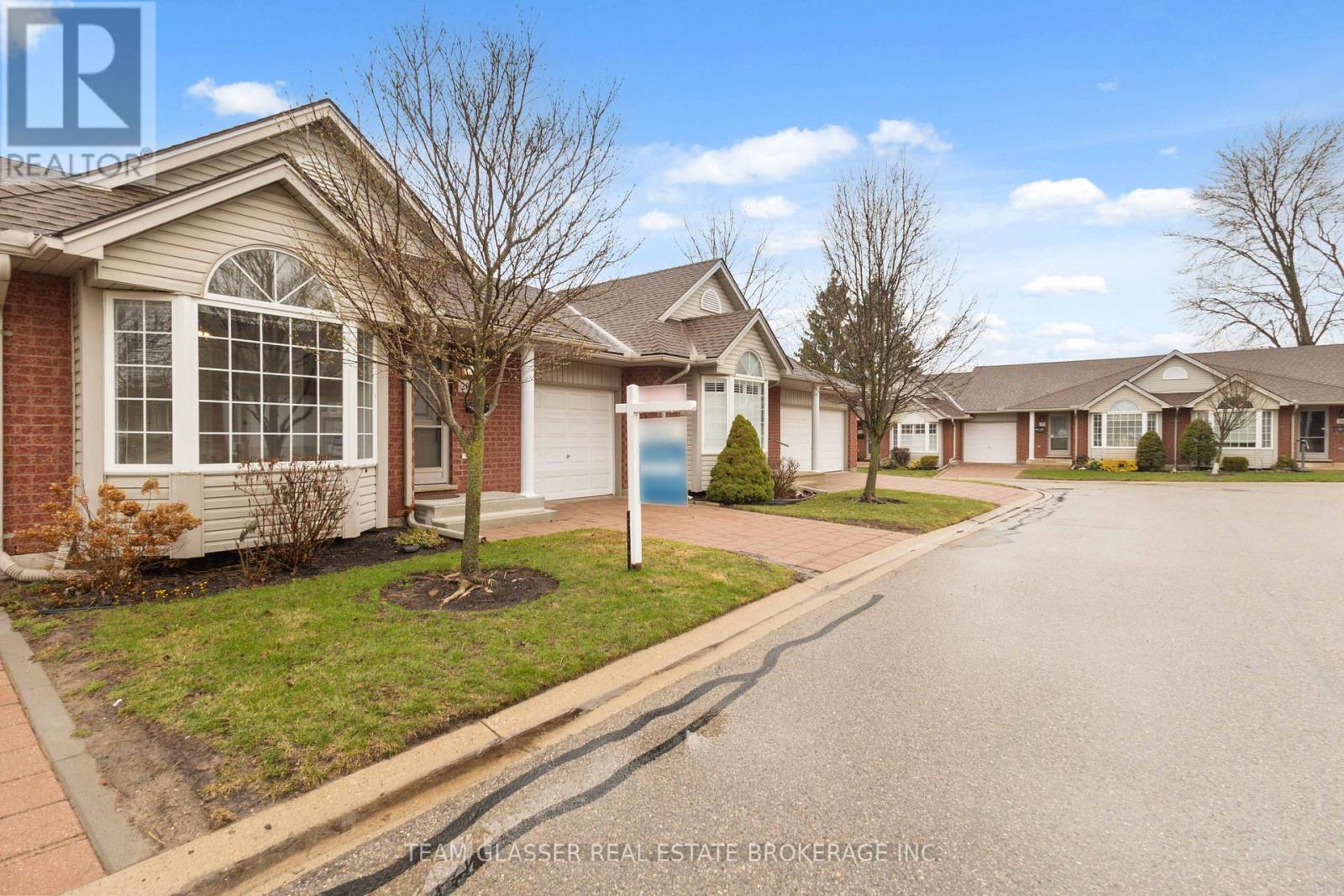 20 - 1555 Highbury Avenue N, London East, Ontario  N5Y 5R2 - Photo 3 - X12990318