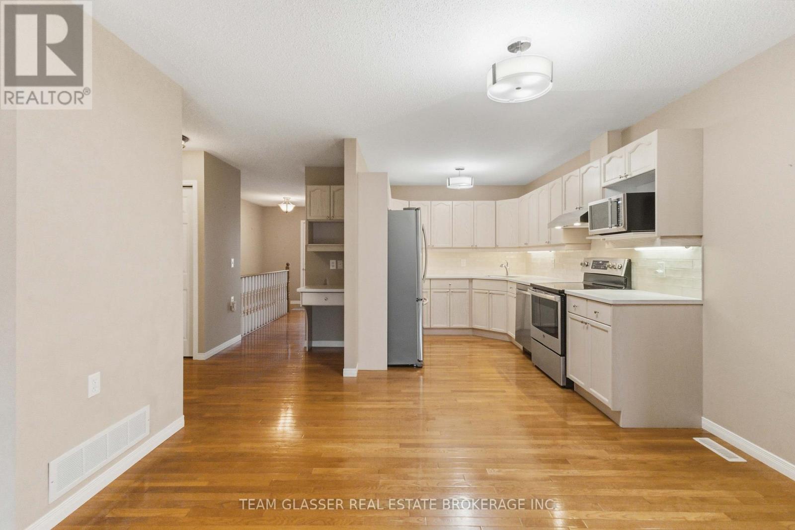 20 - 1555 Highbury Avenue N, London East, Ontario  N5Y 5R2 - Photo 31 - X12990318