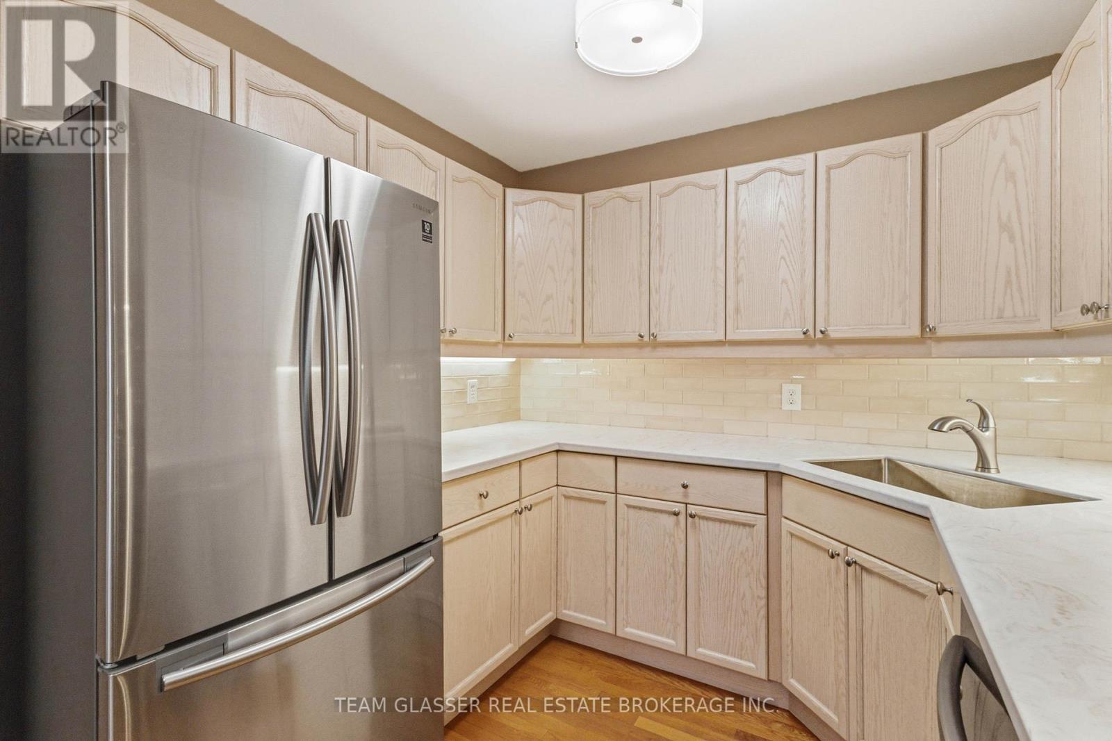 20 - 1555 Highbury Avenue N, London East, Ontario  N5Y 5R2 - Photo 34 - X12990318