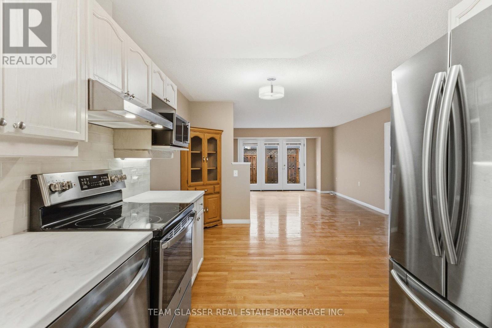 20 - 1555 Highbury Avenue N, London East, Ontario  N5Y 5R2 - Photo 35 - X12990318