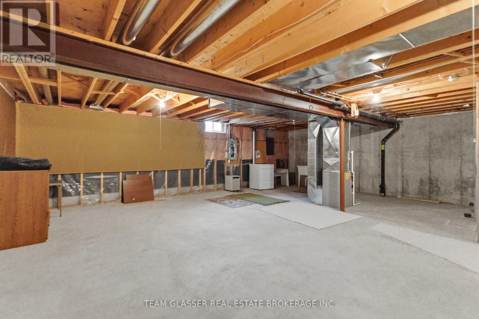 20 - 1555 Highbury Avenue N, London East, Ontario  N5Y 5R2 - Photo 38 - X12990318