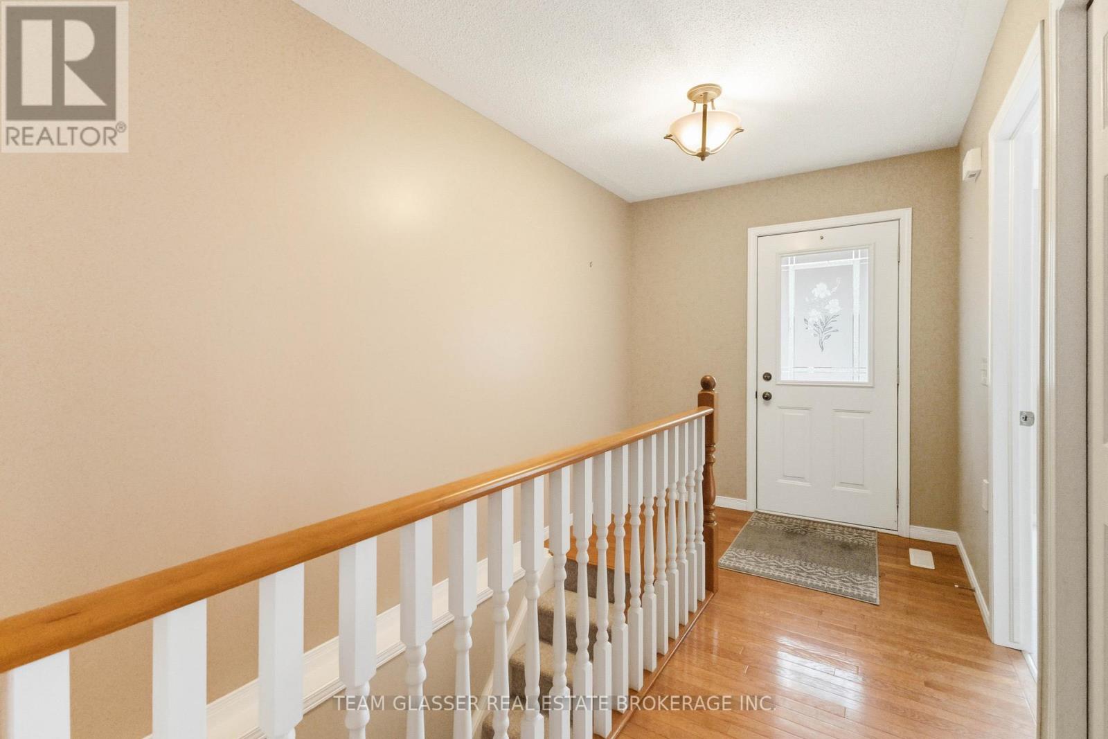 20 - 1555 Highbury Avenue N, London East, Ontario  N5Y 5R2 - Photo 8 - X12990318