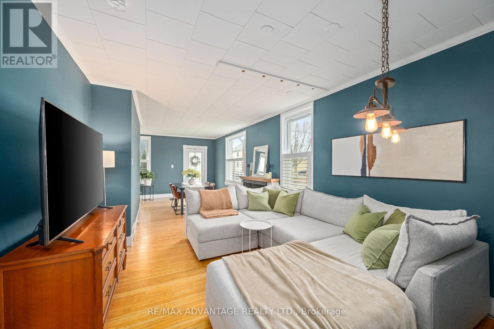 68 Cavendish Crescent, London North, Ontario  N6H 1A4 - Photo 11 - X12990472