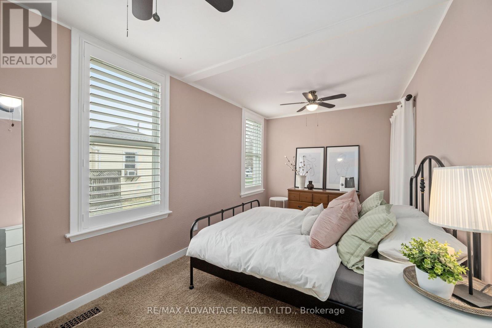 68 Cavendish Crescent, London North, Ontario  N6H 1A4 - Photo 12 - X12990472