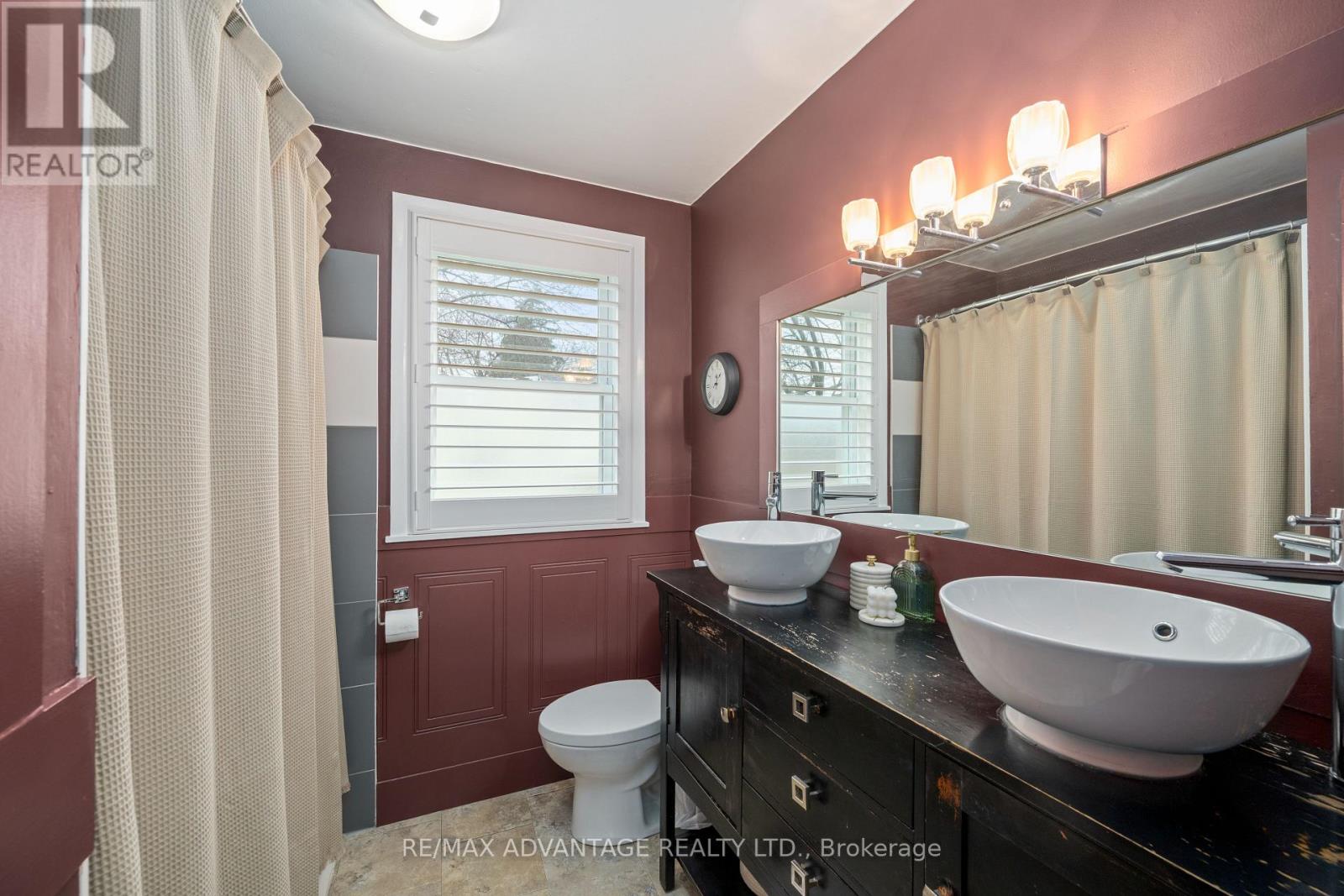 68 Cavendish Crescent, London North, Ontario  N6H 1A4 - Photo 14 - X12990472