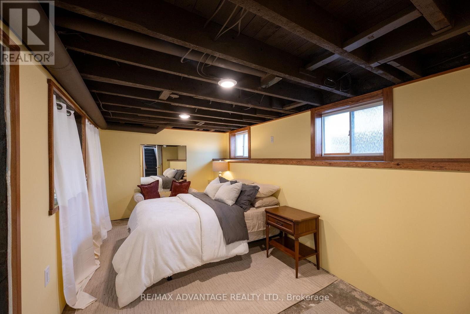 68 Cavendish Crescent, London North, Ontario  N6H 1A4 - Photo 19 - X12990472