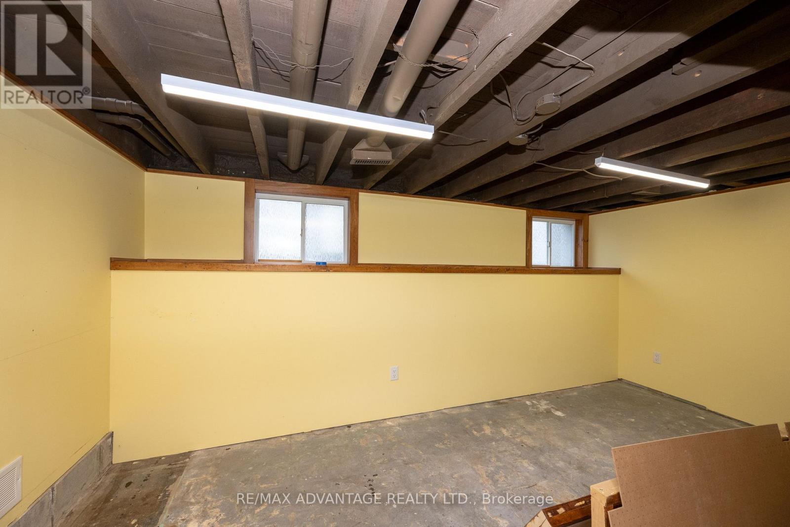 68 Cavendish Crescent, London North, Ontario  N6H 1A4 - Photo 21 - X12990472