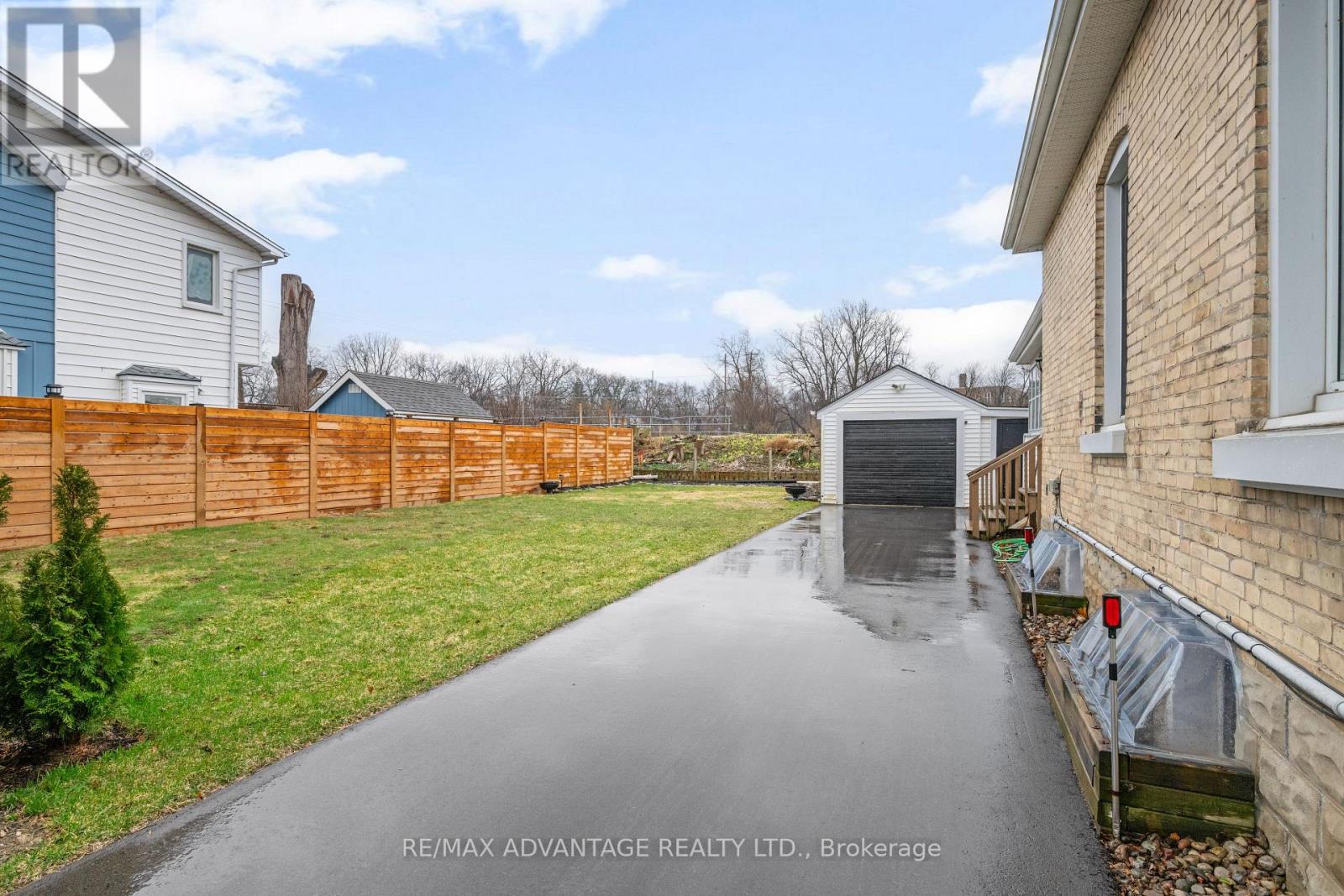 68 Cavendish Crescent, London North, Ontario  N6H 1A4 - Photo 29 - X12990472