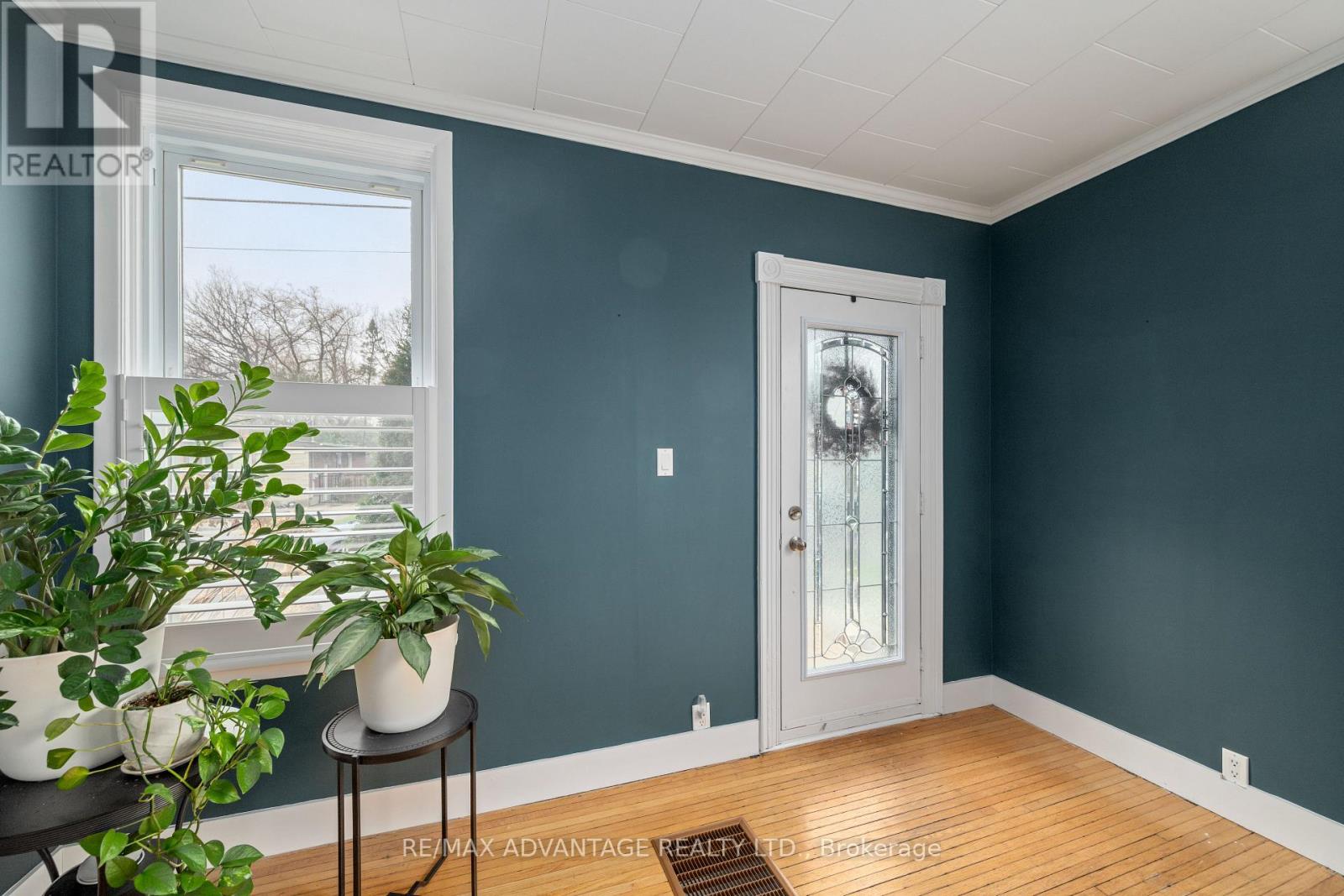 68 Cavendish Crescent, London North, Ontario  N6H 1A4 - Photo 4 - X12990472