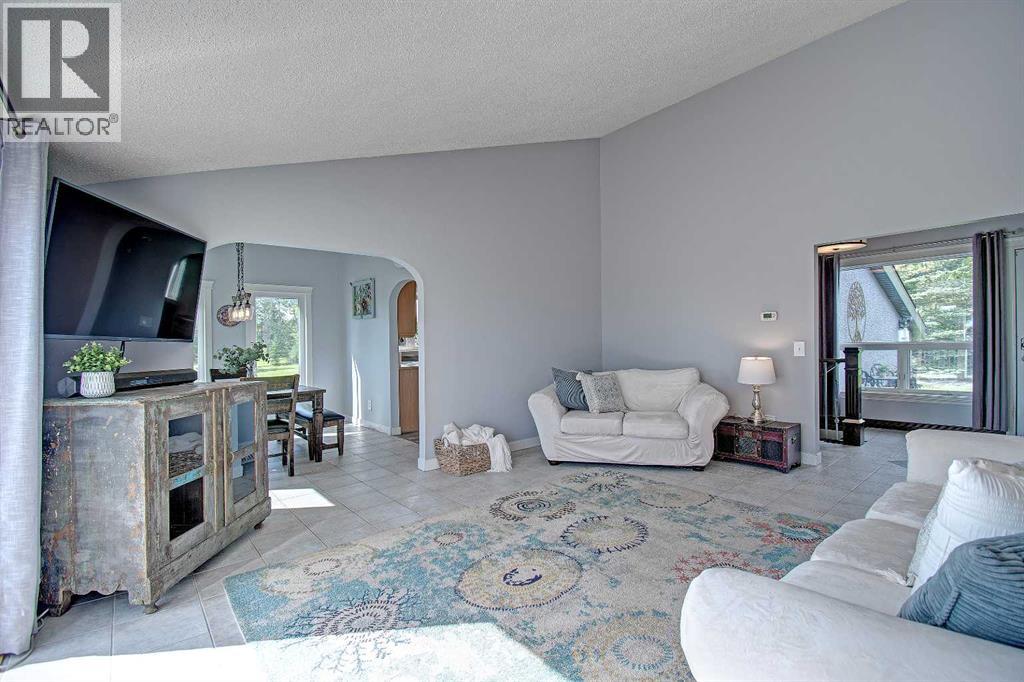 104 Hill Spring Meadows, Rural Rocky View County, Alberta  T4B 2A3 - Photo 8 - A2289131