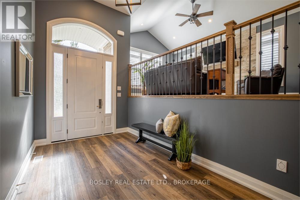 1 Hurricane Road, Pelham, Ontario  L0S 1E3 - Photo 4 - X12818076