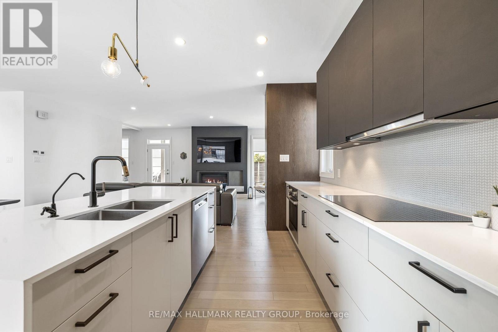 101 Tay Street, Ottawa, Ontario  K2A 2H1 - Photo 12 - X12990368