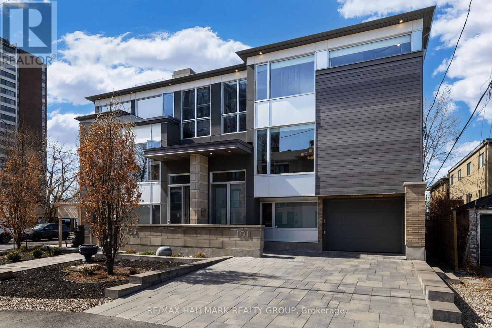 101 Tay Street, Ottawa, Ontario  K2A 2H1 - Photo 2 - X12990368