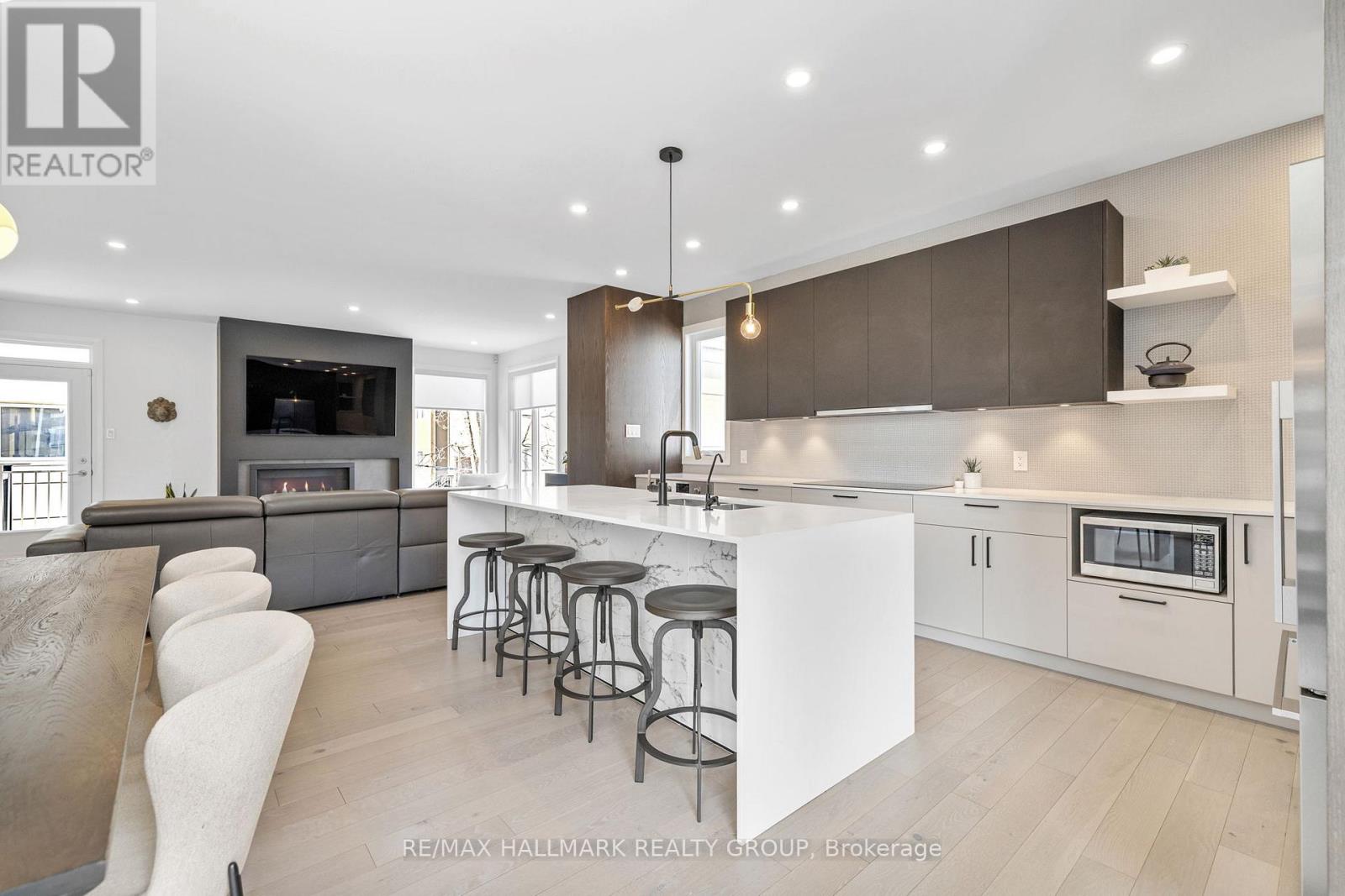 101 Tay Street, Ottawa, Ontario  K2A 2H1 - Photo 7 - X12990368