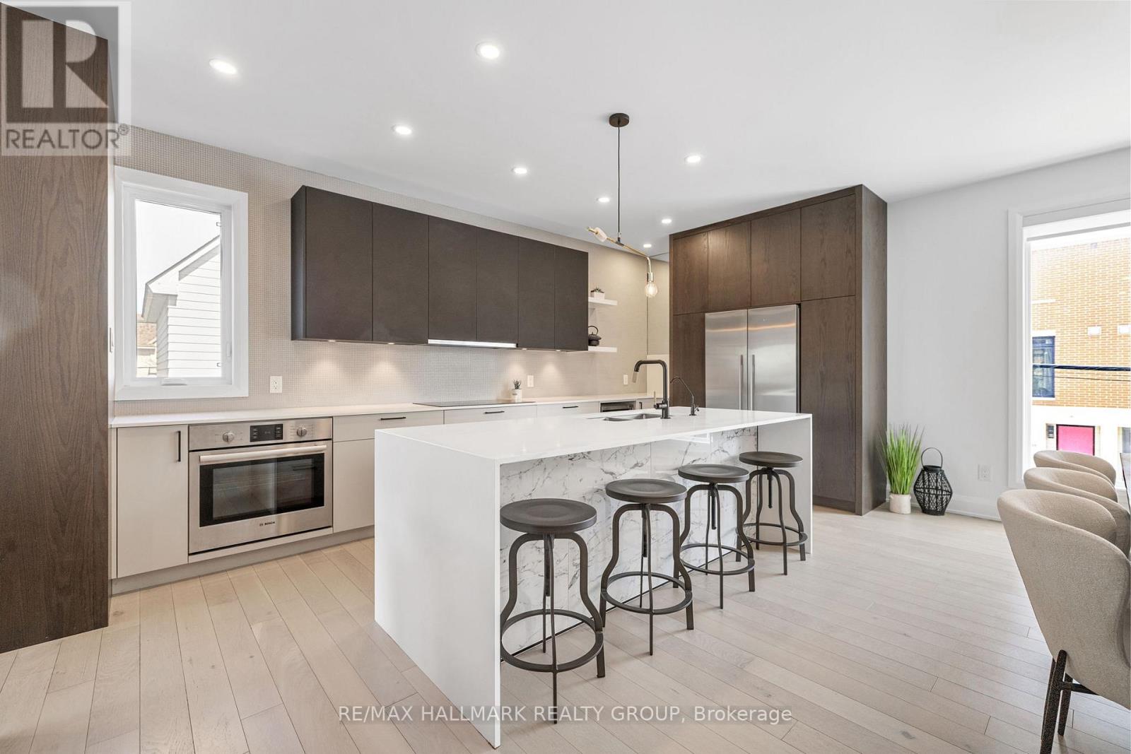 101 Tay Street, Ottawa, Ontario  K2A 2H1 - Photo 8 - X12990368