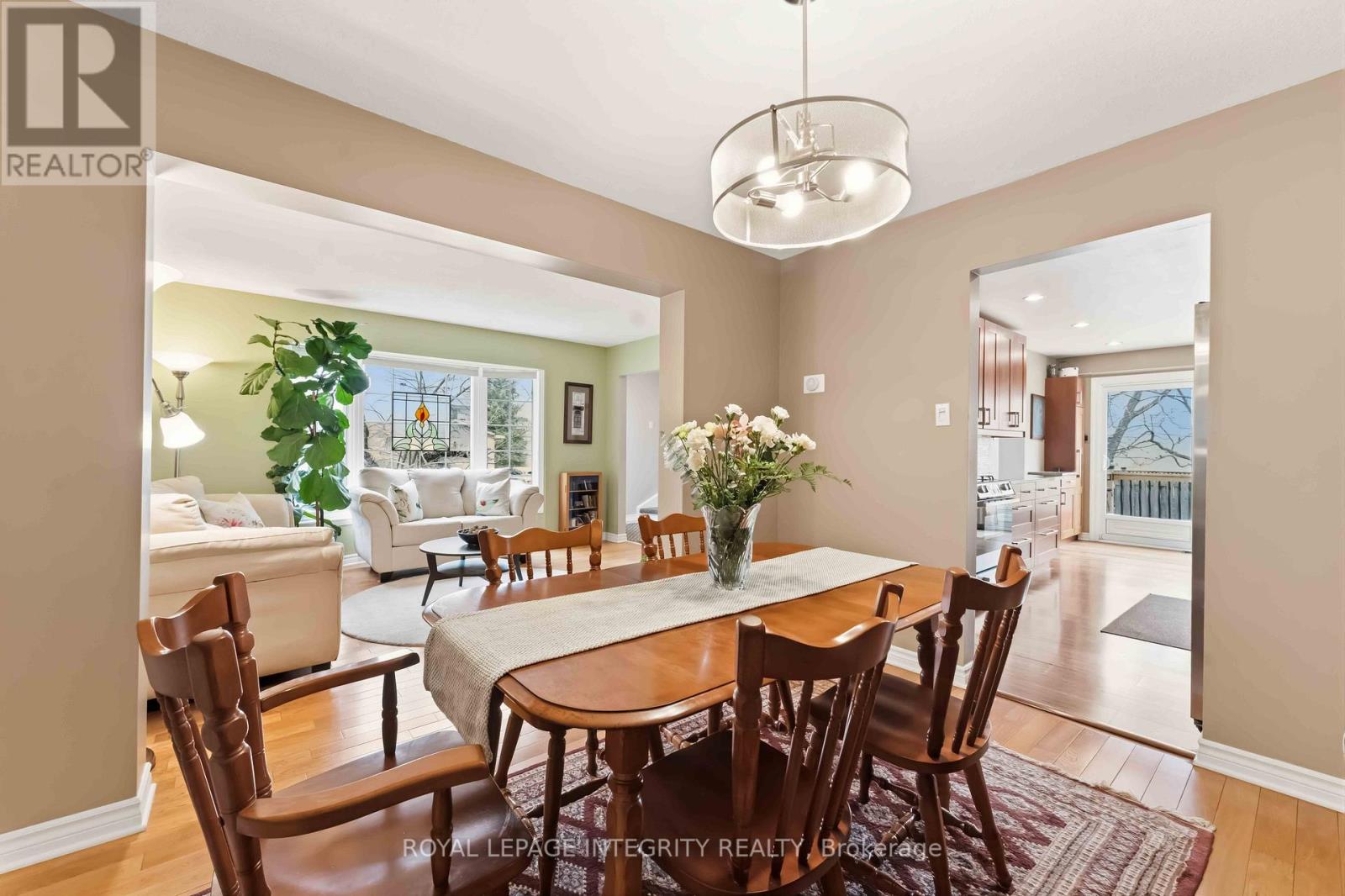 30 Longden Place, Ottawa, Ontario  K2M 1V2 - Photo 10 - X12990420