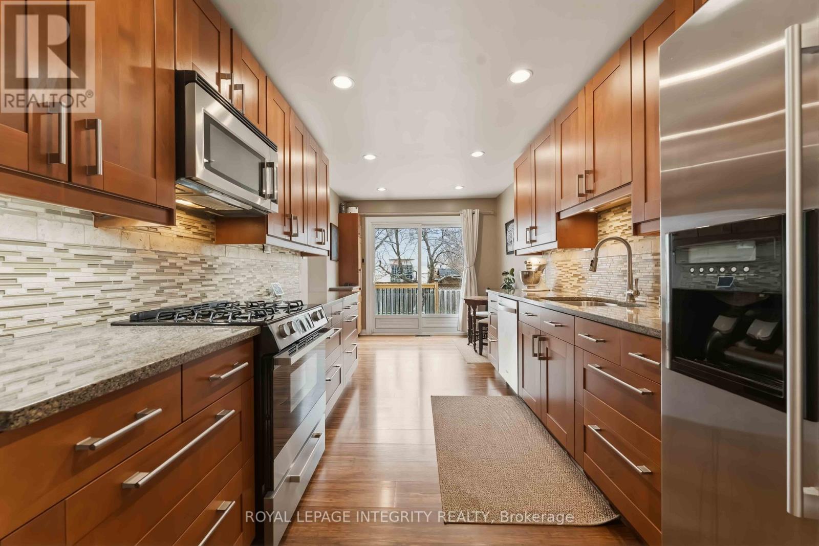 30 Longden Place, Ottawa, Ontario  K2M 1V2 - Photo 11 - X12990420