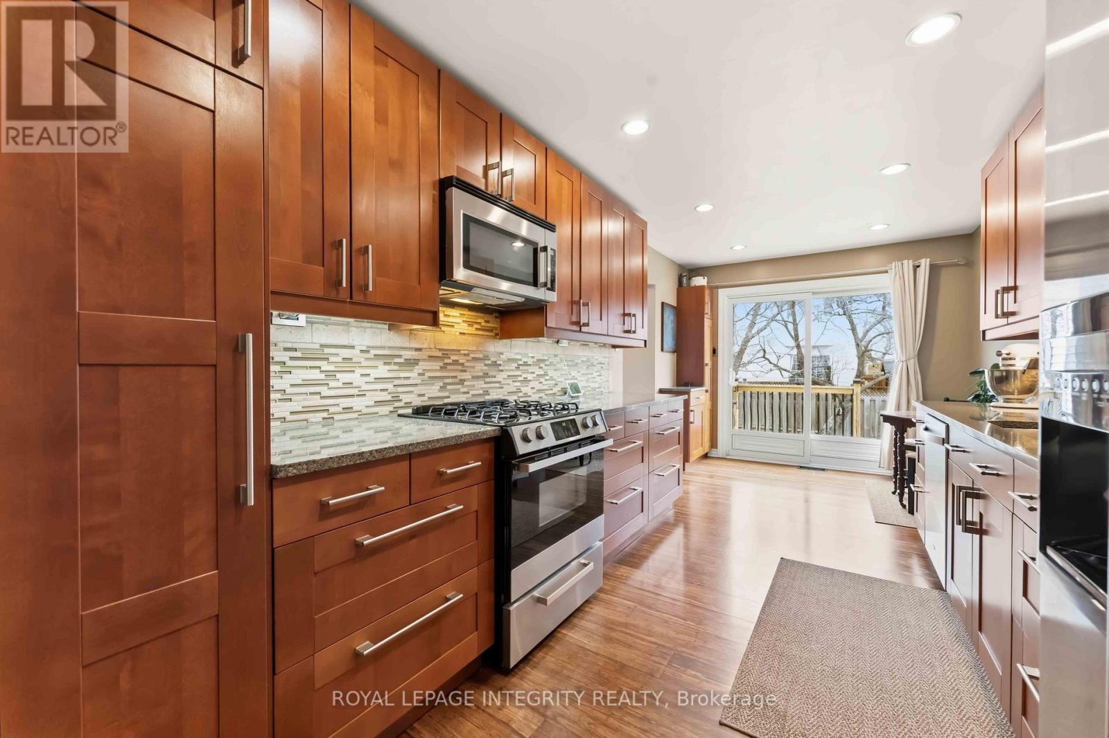 30 Longden Place, Ottawa, Ontario  K2M 1V2 - Photo 12 - X12990420