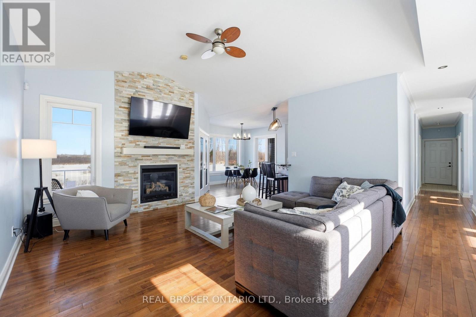 933 Craig Road, North Grenville, Ontario  K0G 1S0 - Photo 5 - X12990432