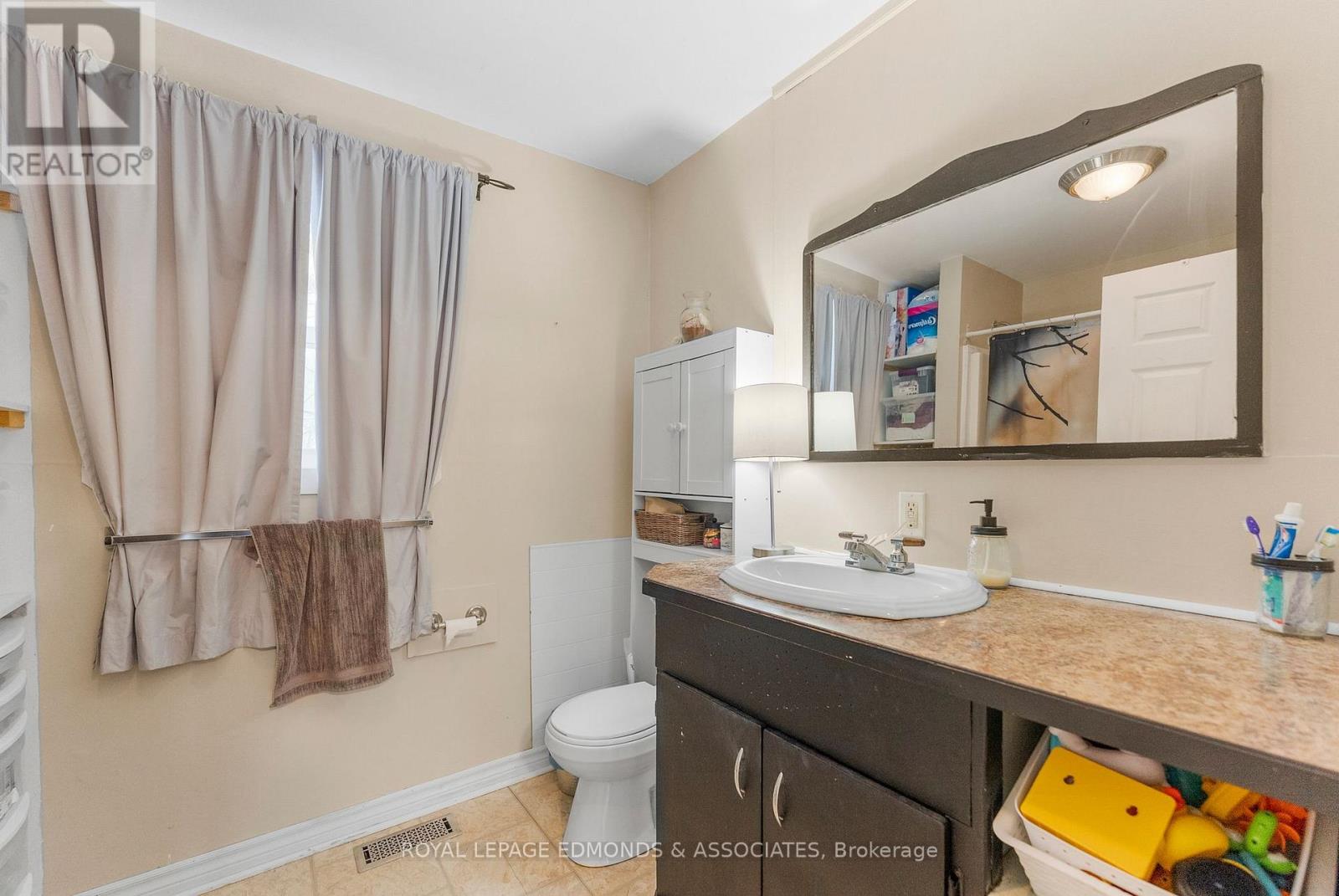 249 Wilfred Street, Pembroke, Ontario  K8A 5K8 - Photo 24 - X12990260