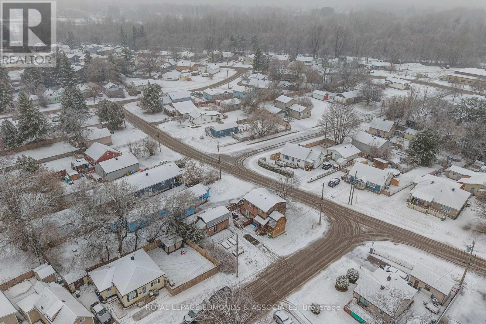 249 Wilfred Street, Pembroke, Ontario  K8A 5K8 - Photo 5 - X12990260