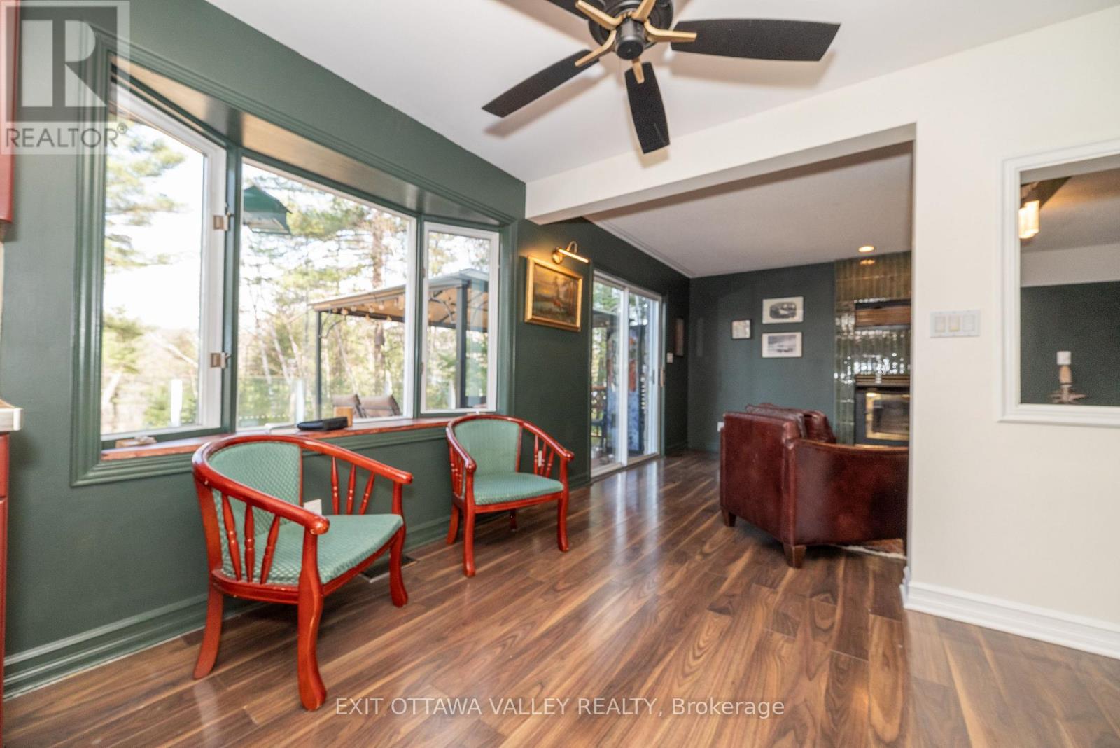 10 Ryans Camp Lane, Laurentian Hills, Ontario  K0J 1P0 - Photo 13 - X12990382