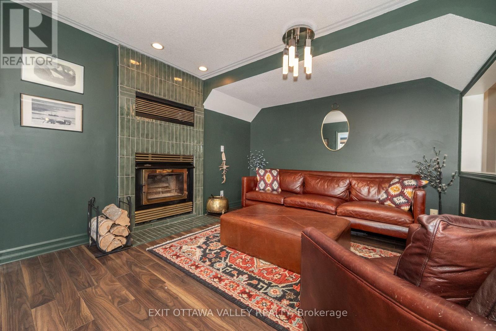 10 Ryans Camp Lane, Laurentian Hills, Ontario  K0J 1P0 - Photo 16 - X12990382