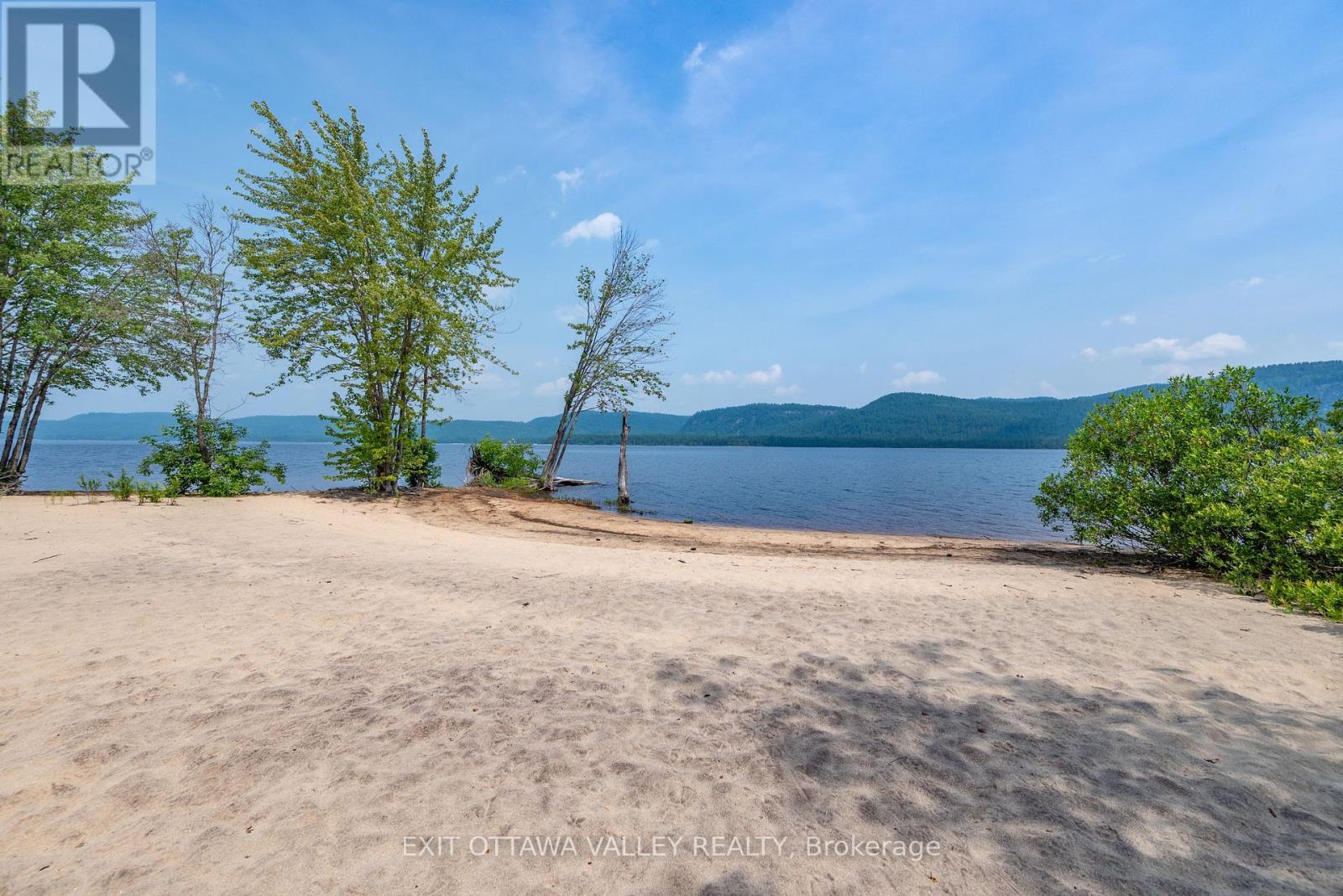 10 Ryans Camp Lane, Laurentian Hills, Ontario  K0J 1P0 - Photo 3 - X12990382