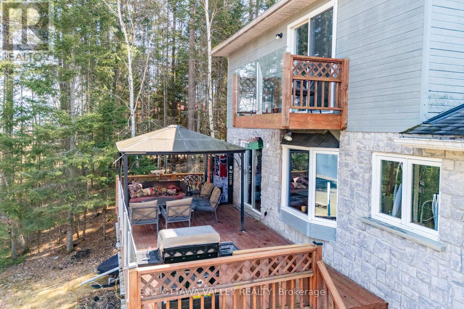 10 Ryans Camp Lane, Laurentian Hills, Ontario  K0J 1P0 - Photo 41 - X12990382