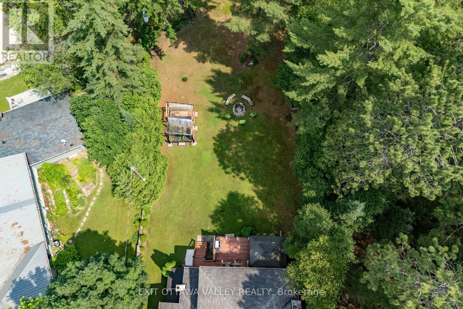 10 Ryans Camp Lane, Laurentian Hills, Ontario  K0J 1P0 - Photo 42 - X12990382