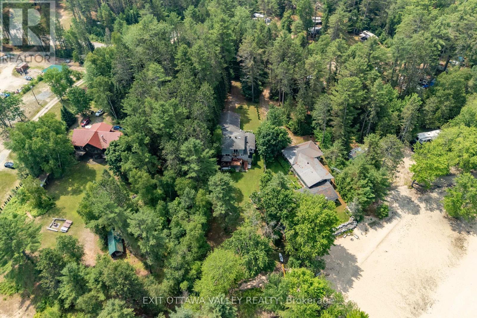 10 Ryans Camp Lane, Laurentian Hills, Ontario  K0J 1P0 - Photo 45 - X12990382