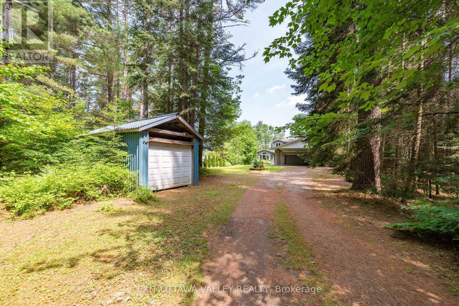 10 Ryans Camp Lane, Laurentian Hills, Ontario  K0J 1P0 - Photo 50 - X12990382