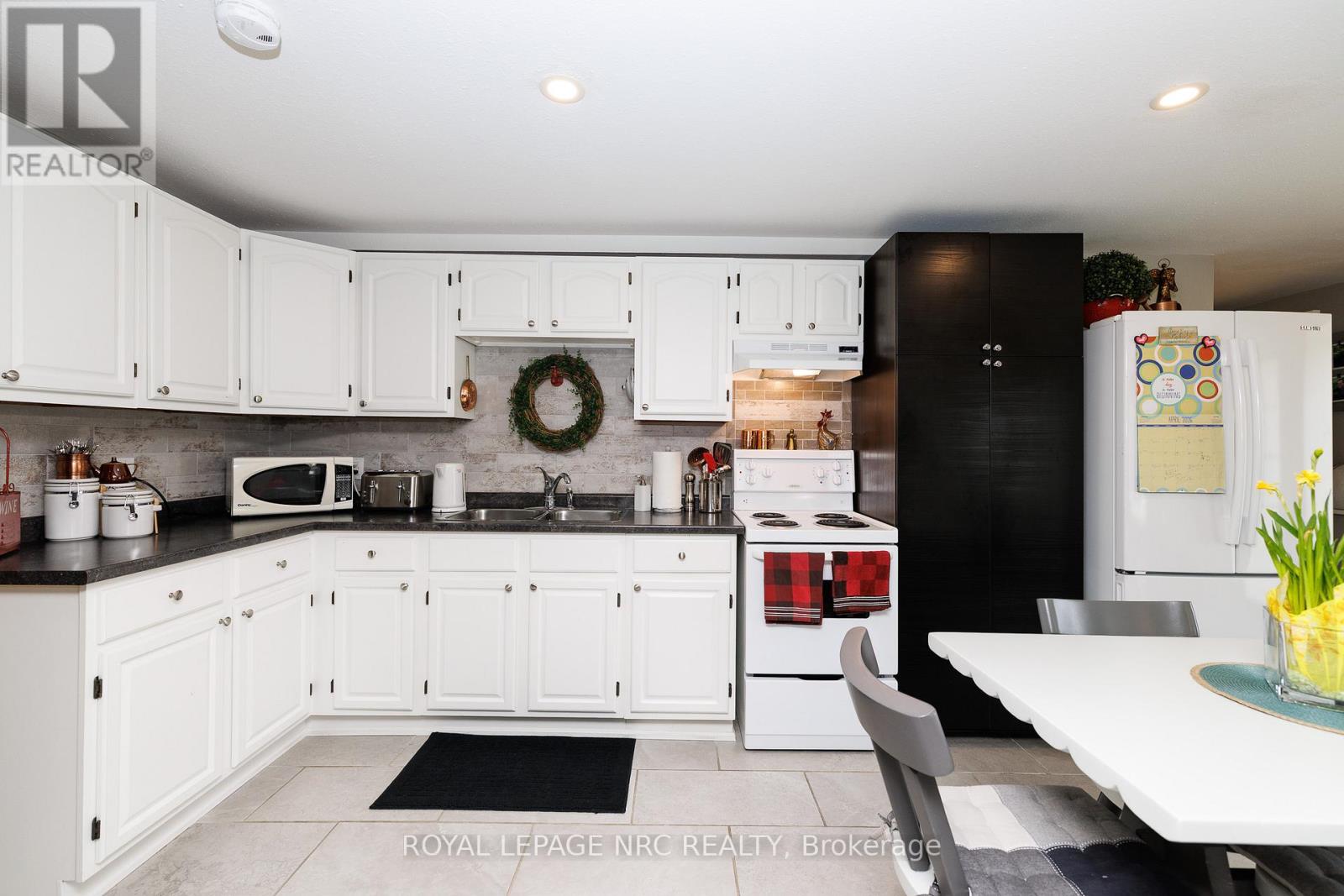 109 Calla Terrace, Welland, Ontario  L3C 7C2 - Photo 35 - X12990100