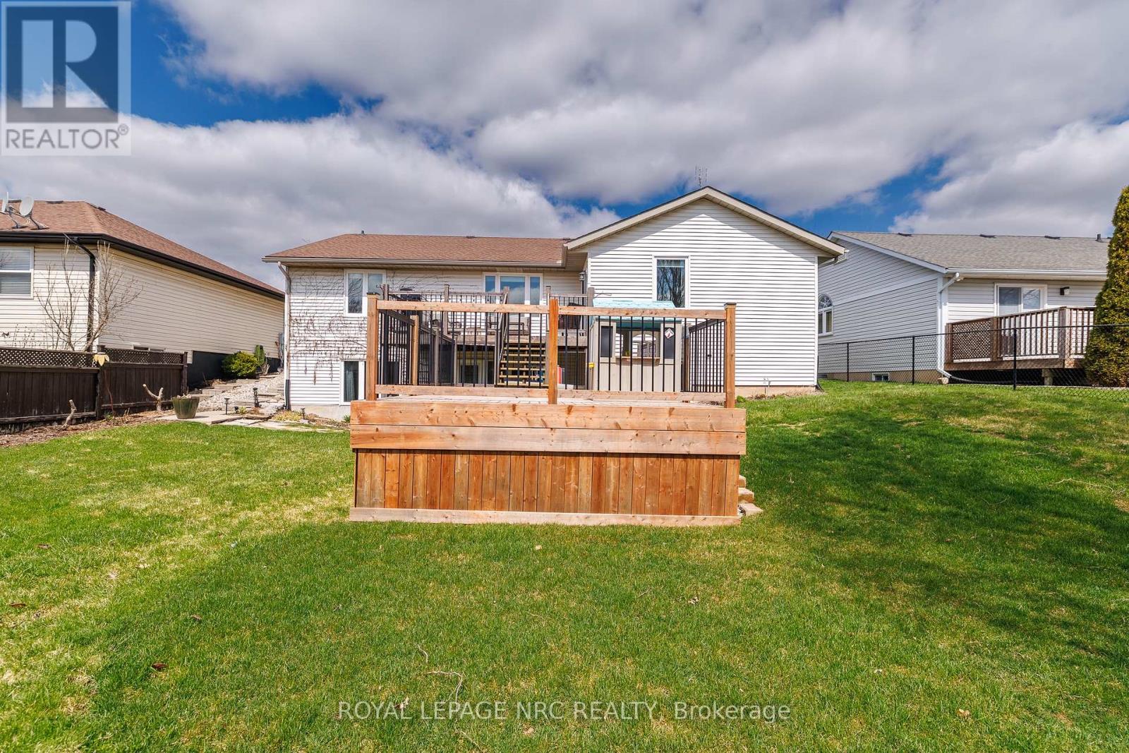 109 Calla Terrace, Welland, Ontario  L3C 7C2 - Photo 5 - X12990100