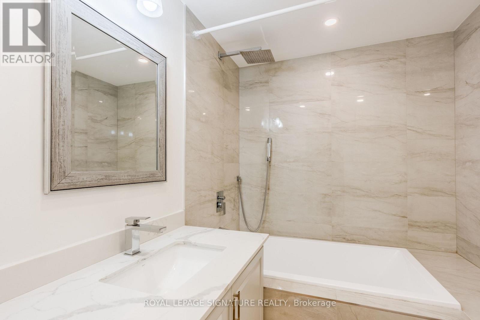 1 - 1 Hassard Avenue, Toronto, Ontario  M4K 3N3 - Photo 5 - E12863048