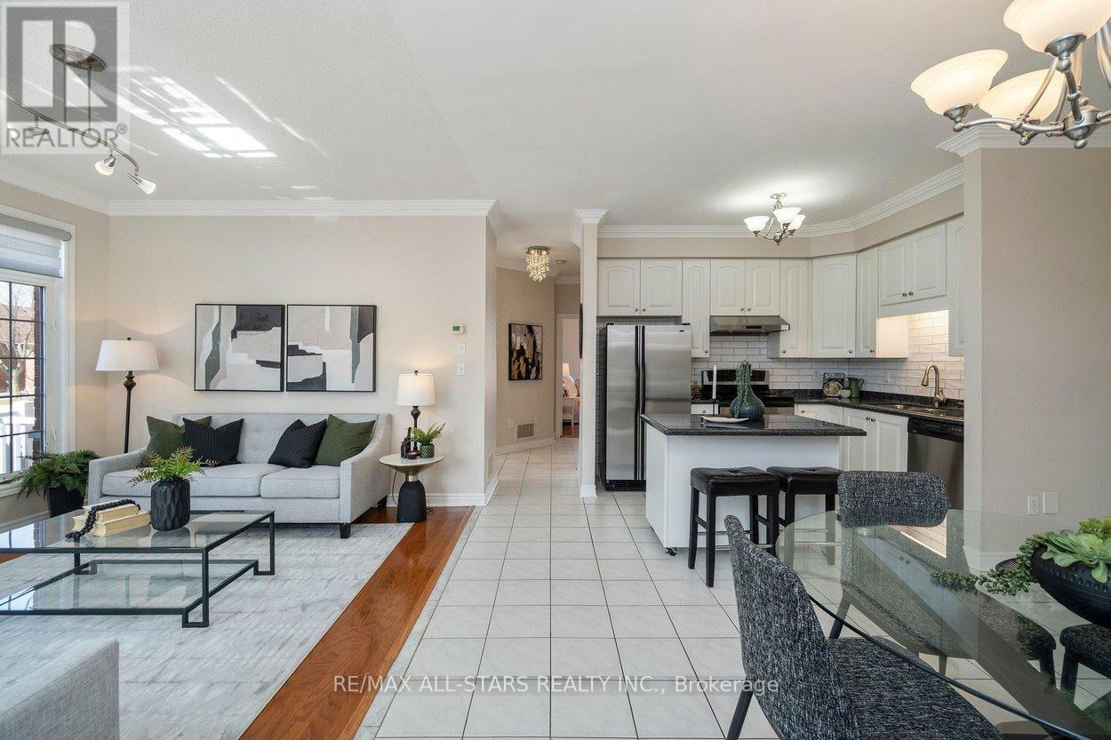 142 Saffron Street, Markham, Ontario  L6E 1M3 - Photo 10 - N12975960