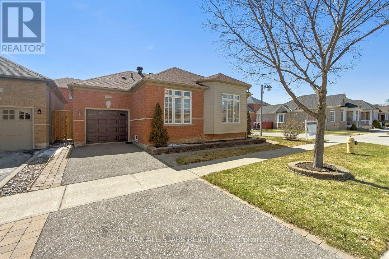 142 Saffron Street, Markham, Ontario  L6E 1M3 - Photo 3 - N12975960