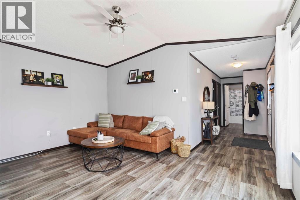 161 Card Crescent, Fort Mcmurray, Alberta  T9K 2H6 - Photo 5 - A2279093