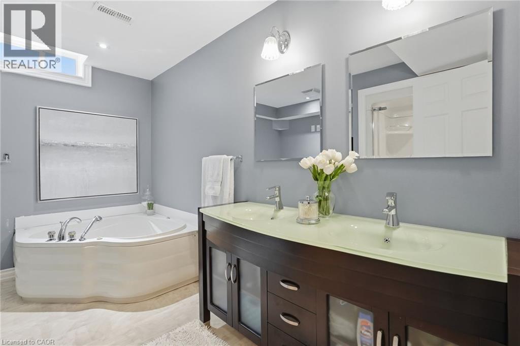 4021 Bush Crescent, Beamsville, Ontario  L3J 0H2 - Photo 38 - 40811966