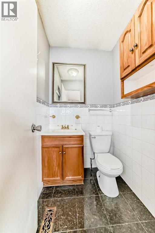 927 Midridge Drive SE, Calgary, Alberta  T2X 1H5 - Photo 25 - A2291602