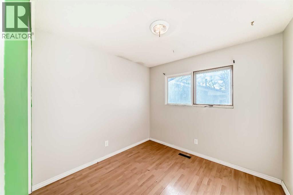 927 Midridge Drive SE, Calgary, Alberta  T2X 1H5 - Photo 29 - A2291602