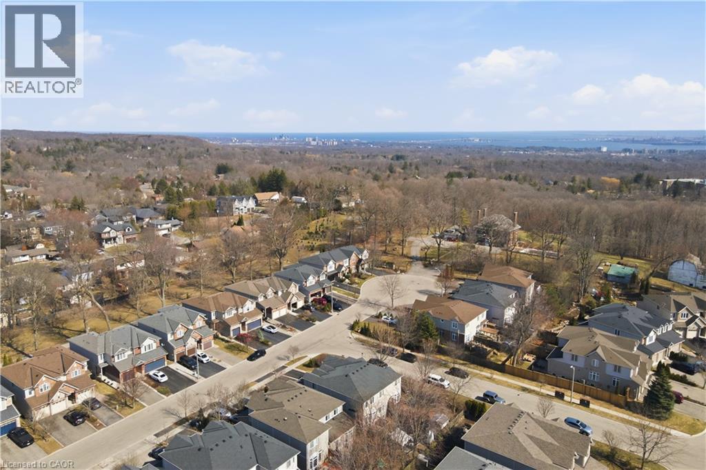 52 Sunnycroft Court, Waterdown, Ontario  L8B 0L3 - Photo 38 - 40819324