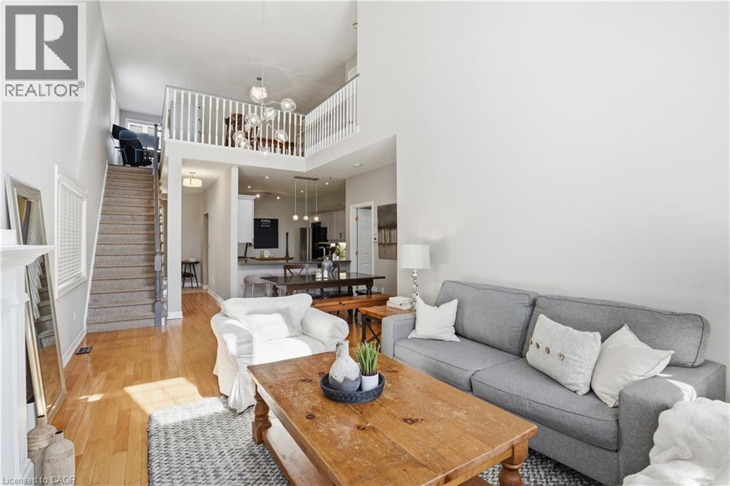 52 Sunnycroft Court, Waterdown, Ontario  L8B 0L3 - Photo 8 - 40819324