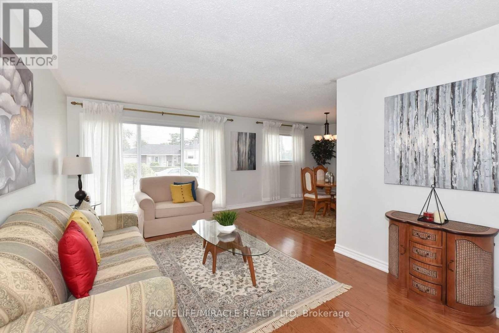 53 Ascot Avenue, Brampton, Ontario  L6T 2P3 - Photo 3 - W12984244