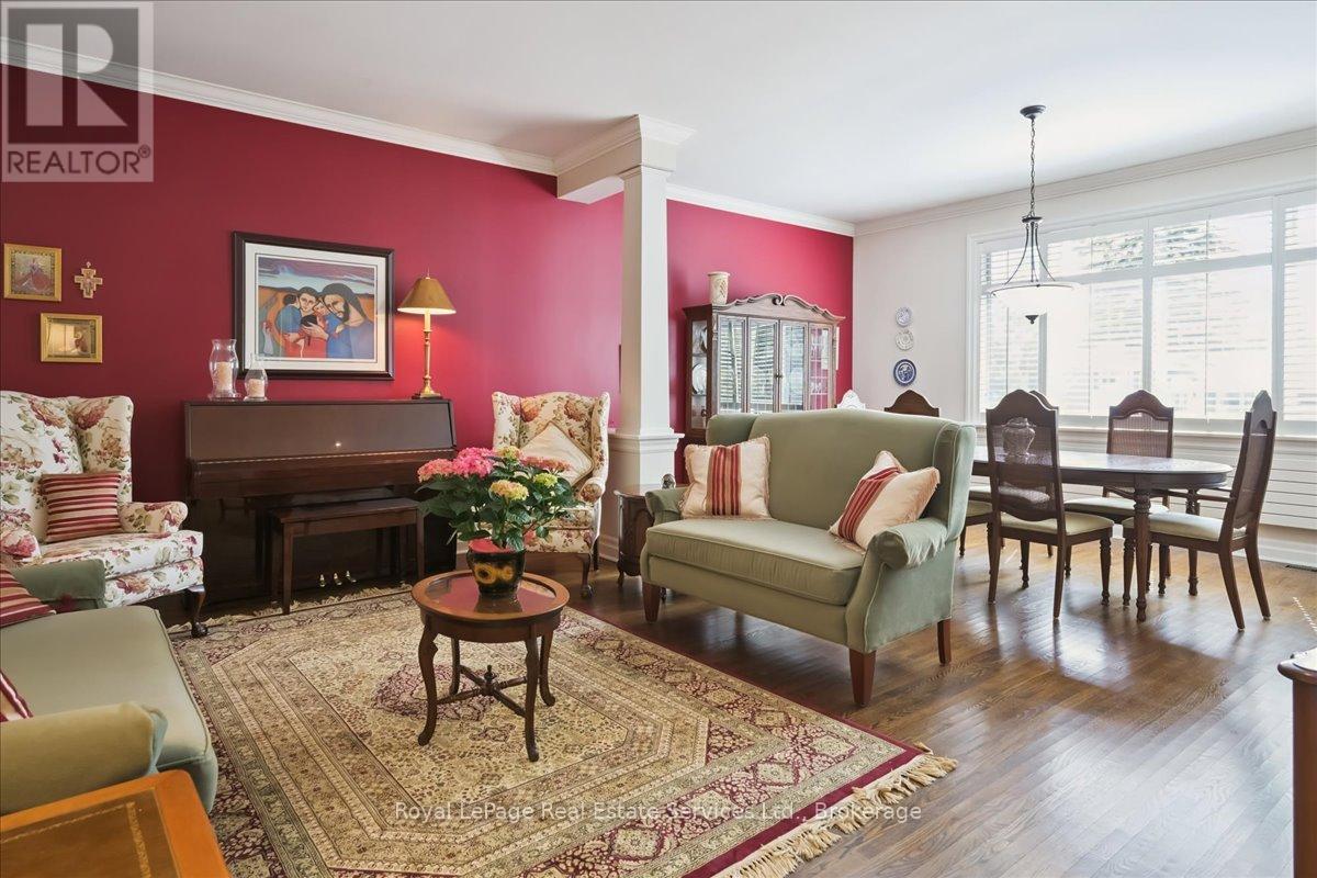 281 Pinehurst Drive, Oakville, Ontario  L6J 4X2 - Photo 19 - W12883950