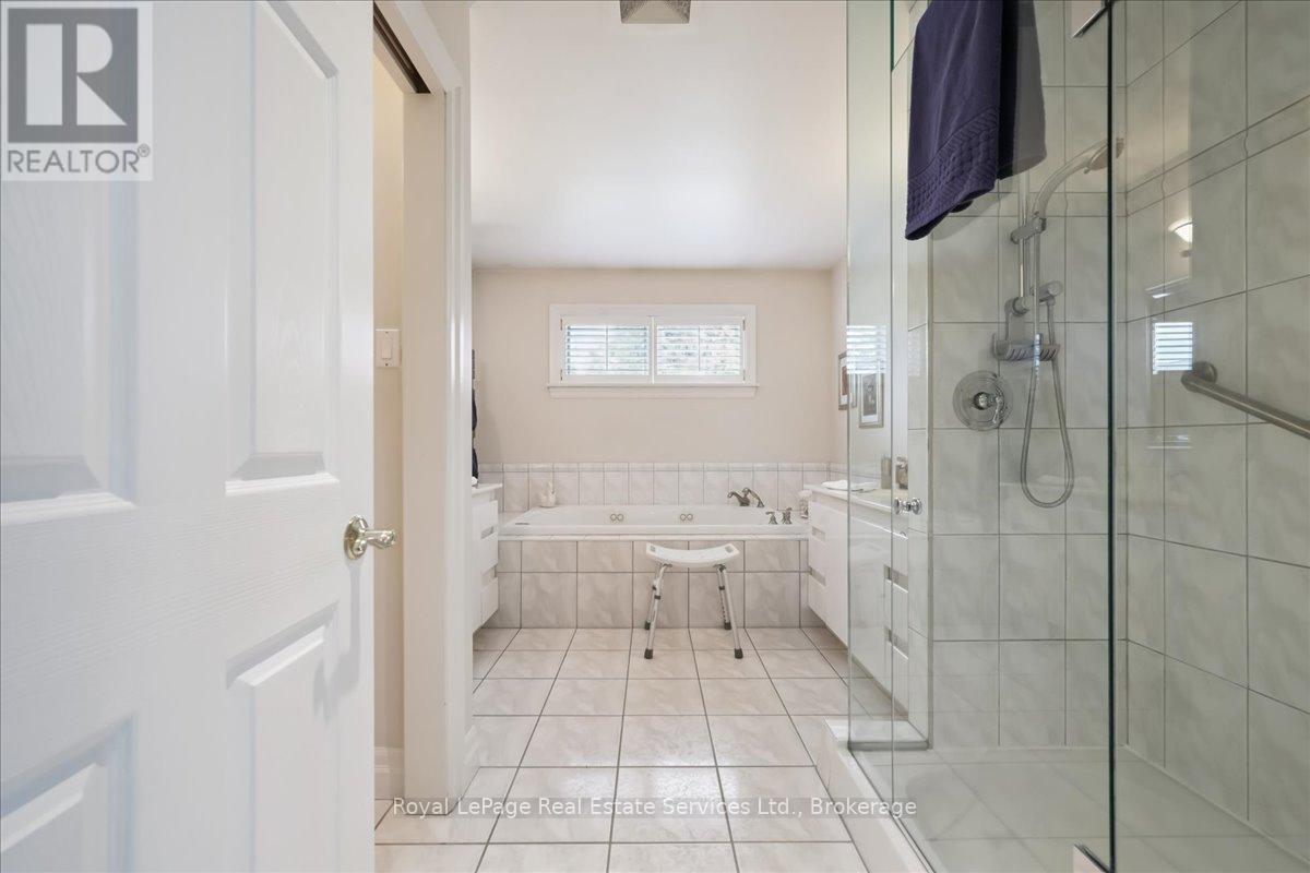 281 Pinehurst Drive, Oakville, Ontario  L6J 4X2 - Photo 30 - W12883950